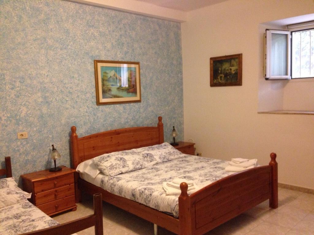 B & B Leonard Acqui Рим Экстерьер фото